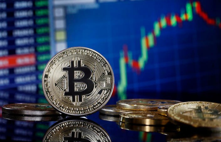 Bitcoin price tops $44,000 triggering sharp rise in short liquidations