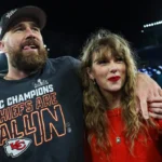 Taylor Swift, Travis Kelce kiss, celebrate as Chiefs advance to Super Bowl. Here are the best photos from the field.