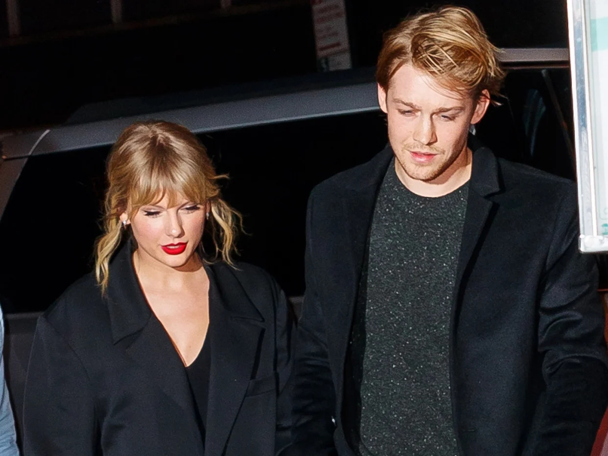 Taylor Swift’s Ex Joe Alwyn Has a Plan for How To Respond to Her New Album, According to Insiders
